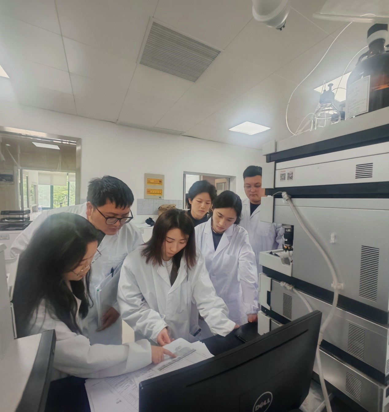 1745223010114944.jpg 4.jpg